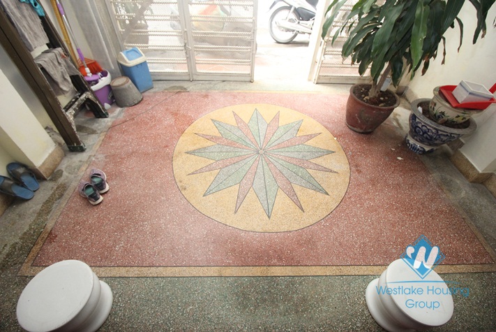 House for rent in Ba Dinh, Ha Noi with walking distance to Lottle center.